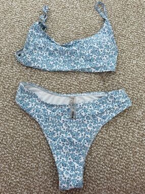 SHEIN White Bikini Bottom with Blue Floral Print